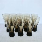 Série de 12 verres en verre soufflé