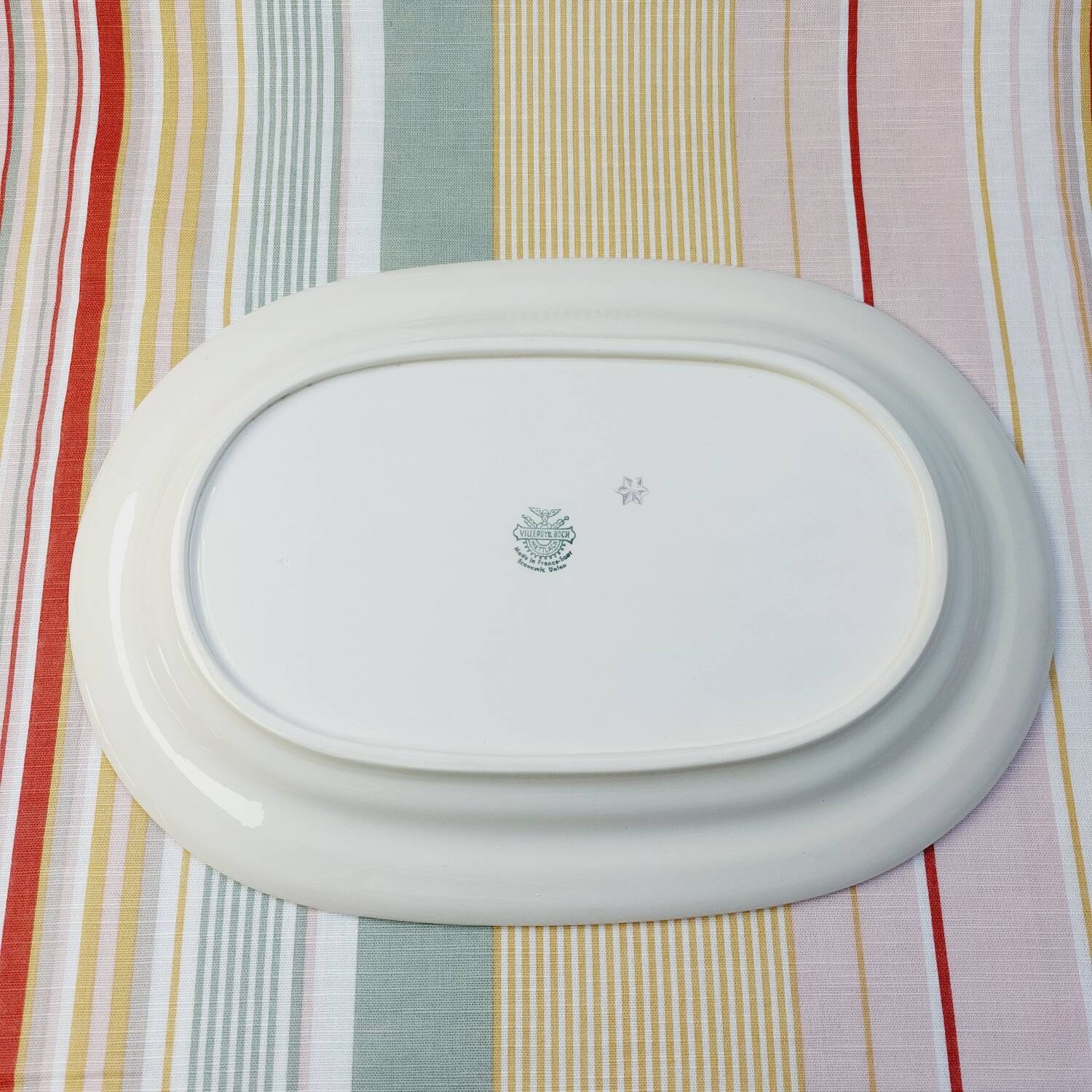Plat de service ovale Villeroy & Boch vert celadon