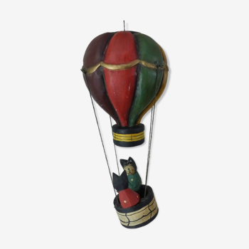 Wooden balloon