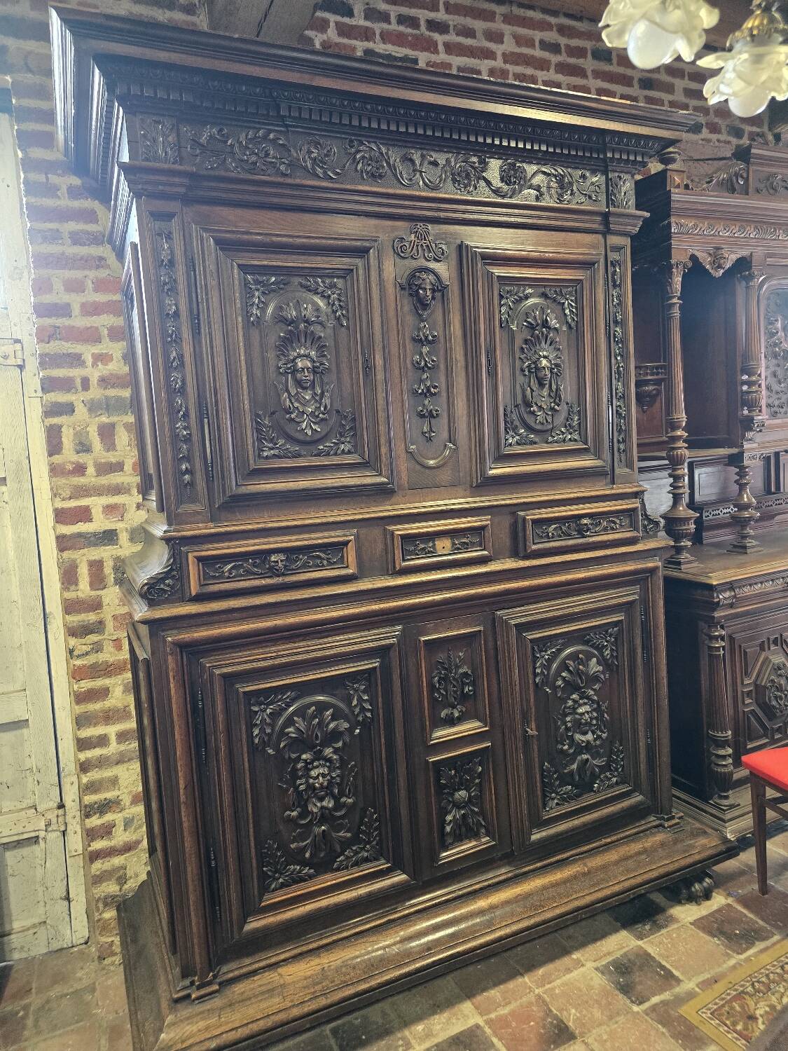 18th century Renaissance 4 door furniture