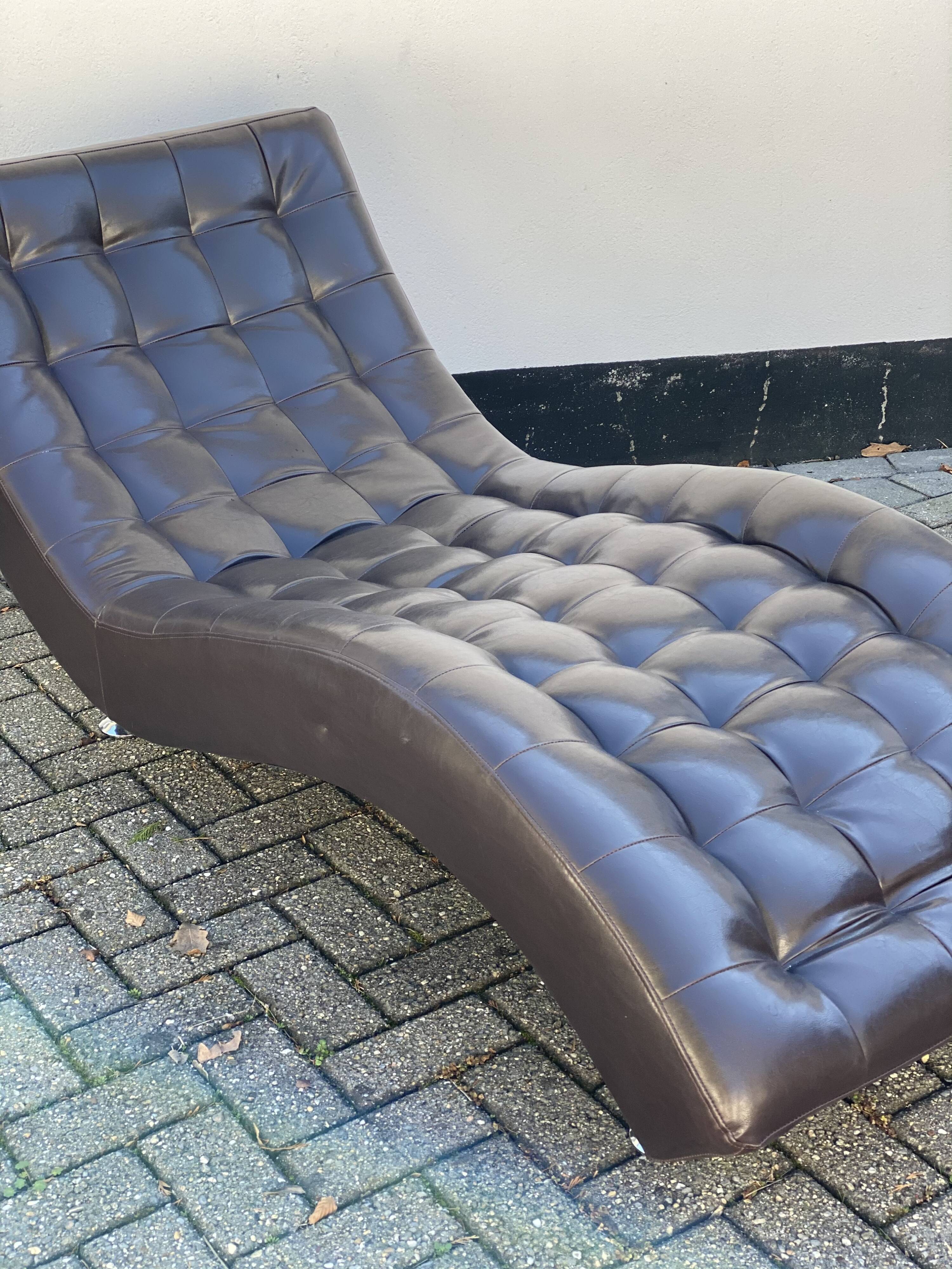 Vintage tuft stitched chaise lounger