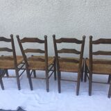 4 chairs mulched Provencal style