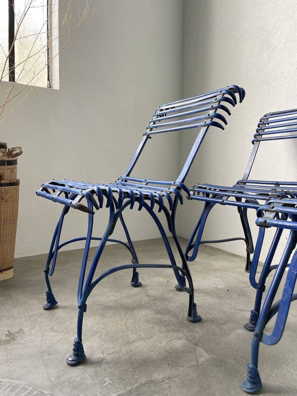 Series of 4 Arras chairs 1900