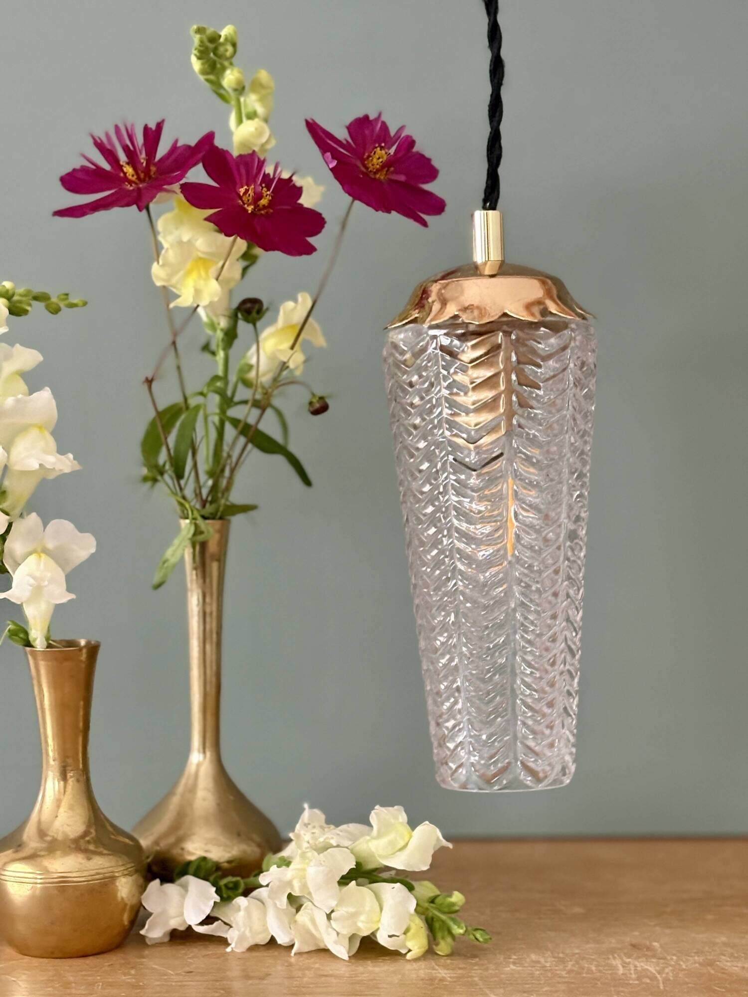 Vintage glass tulip spike pendant (SE11)