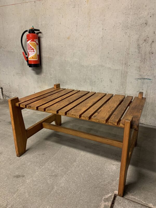 Table Basse Vintage en Pin Époque Reconstruction Design Brutaliste
