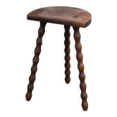 Tripod stool with bumped feet