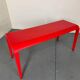 Table d'appoint moderne italienne rouge Laleggera par Ricardo Blumer pour Alias
