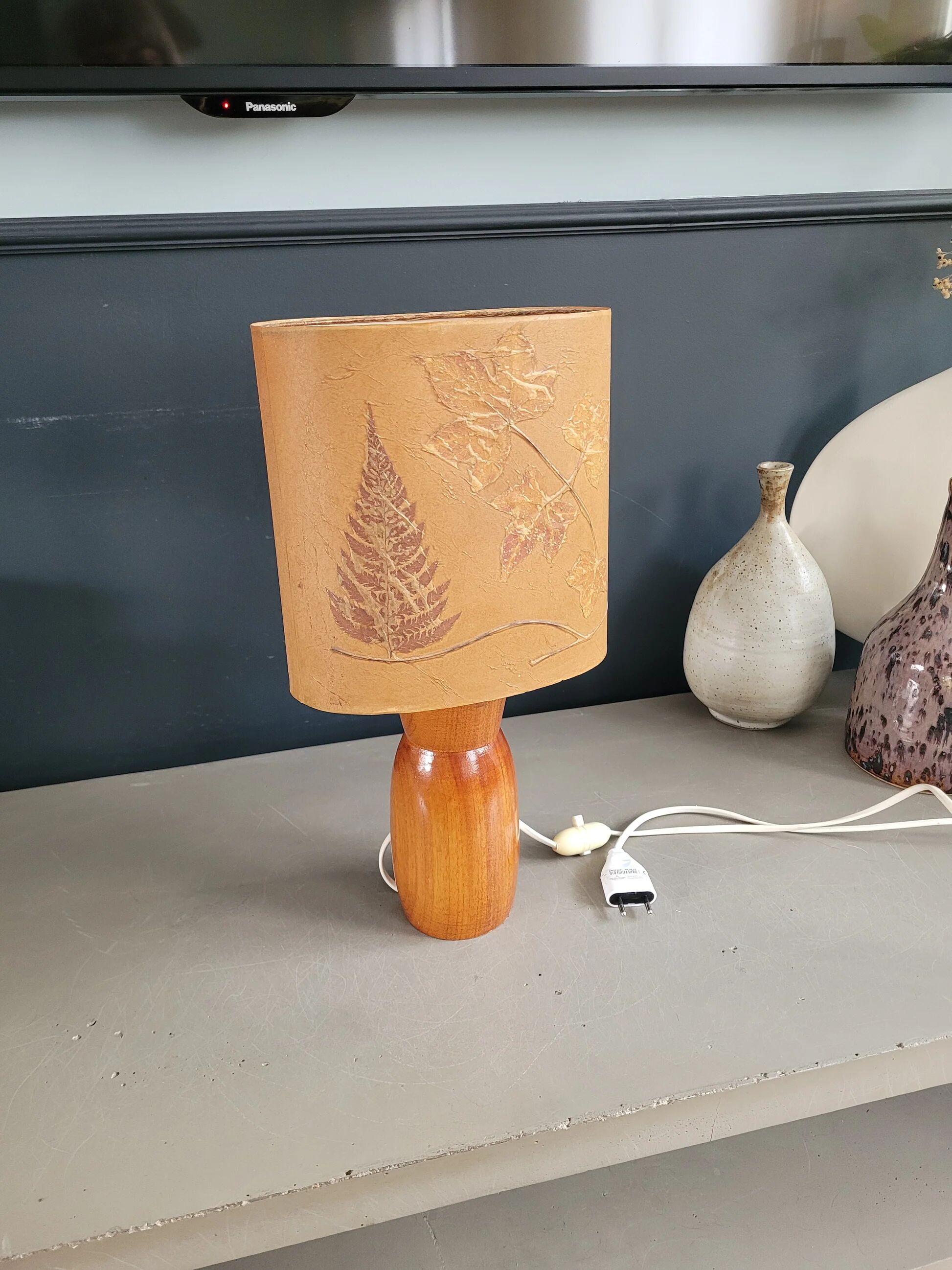 Table lamp with wooden base - dried flowers shade - Ref 1004