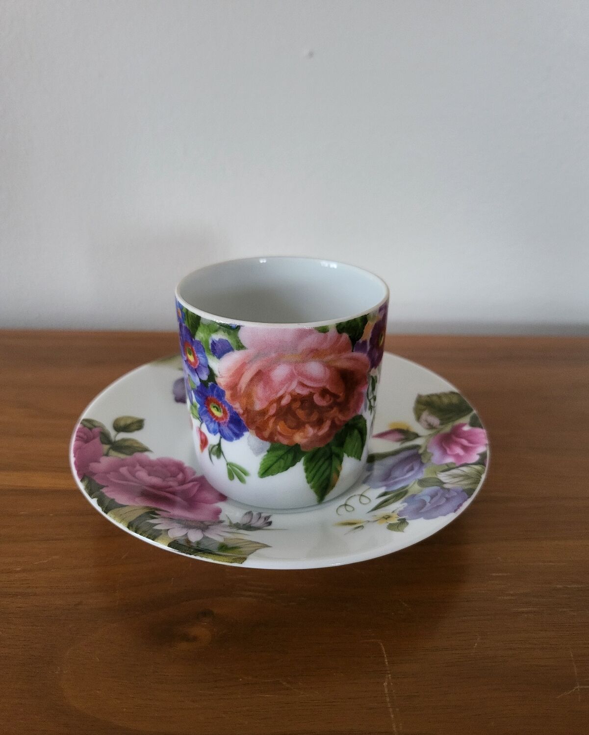 Porcelain Coffee Cup Bill Goldsmith Limoges "Victoria"