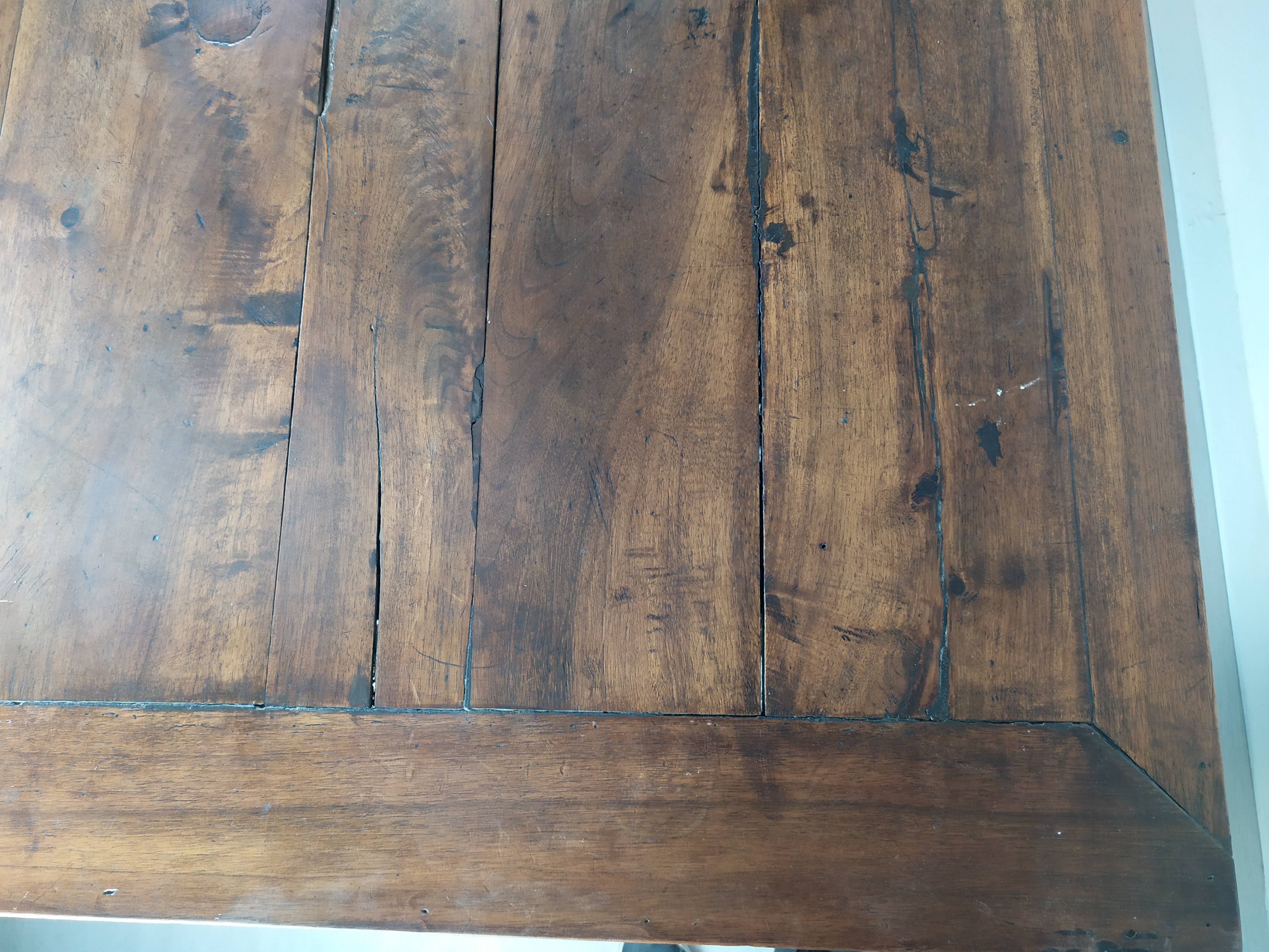 Spanish renaissance table