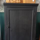 Parisian wardrobe revisited in black