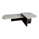 Table basse postmoderne en marbre blanc et granit noir — design sculptural asymétrique