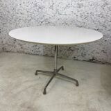 Round dining table, Eames Ray & Charles