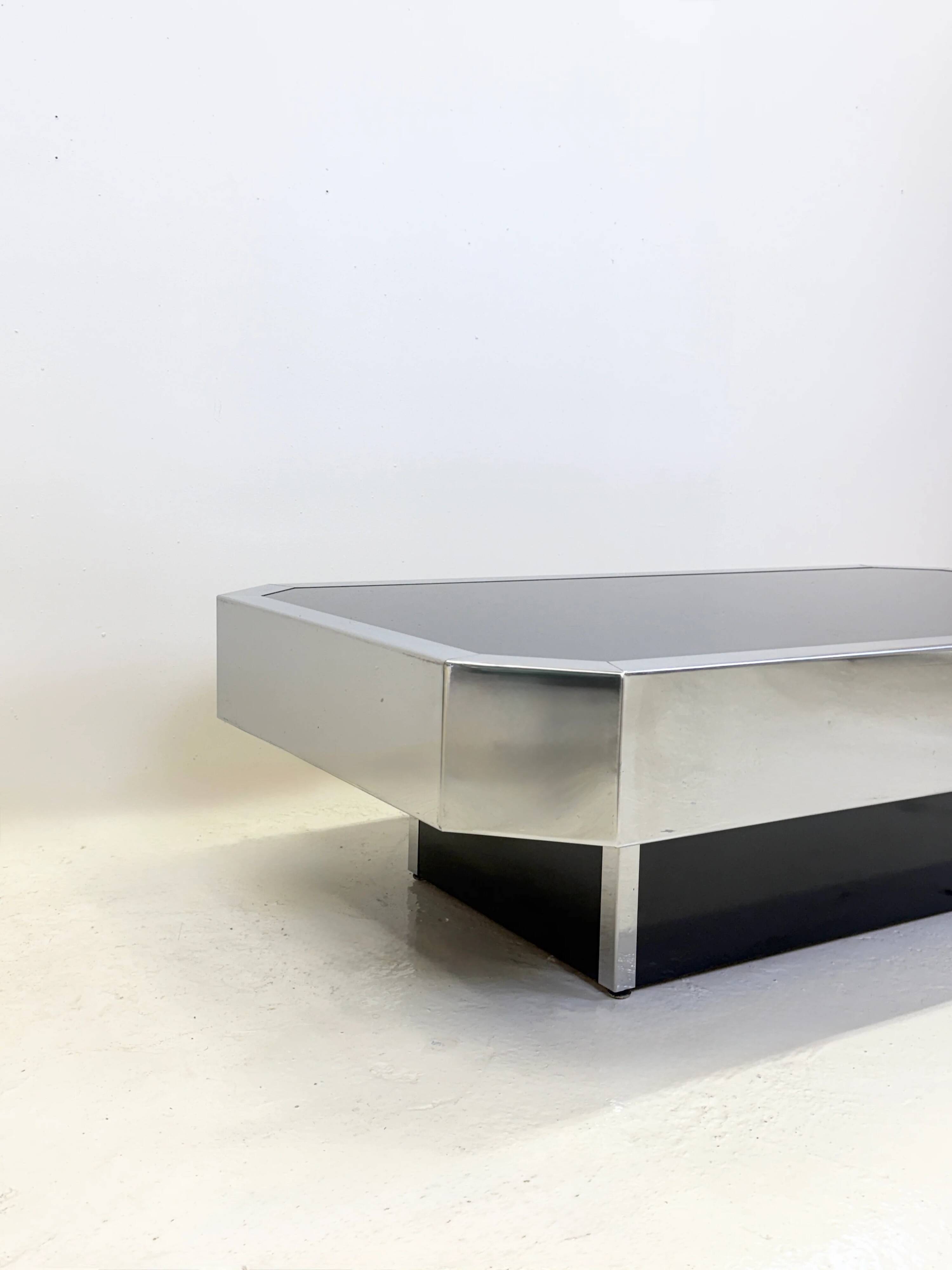 Table basse chromée DLG “Willy Rizzo”, Italie, 1970s