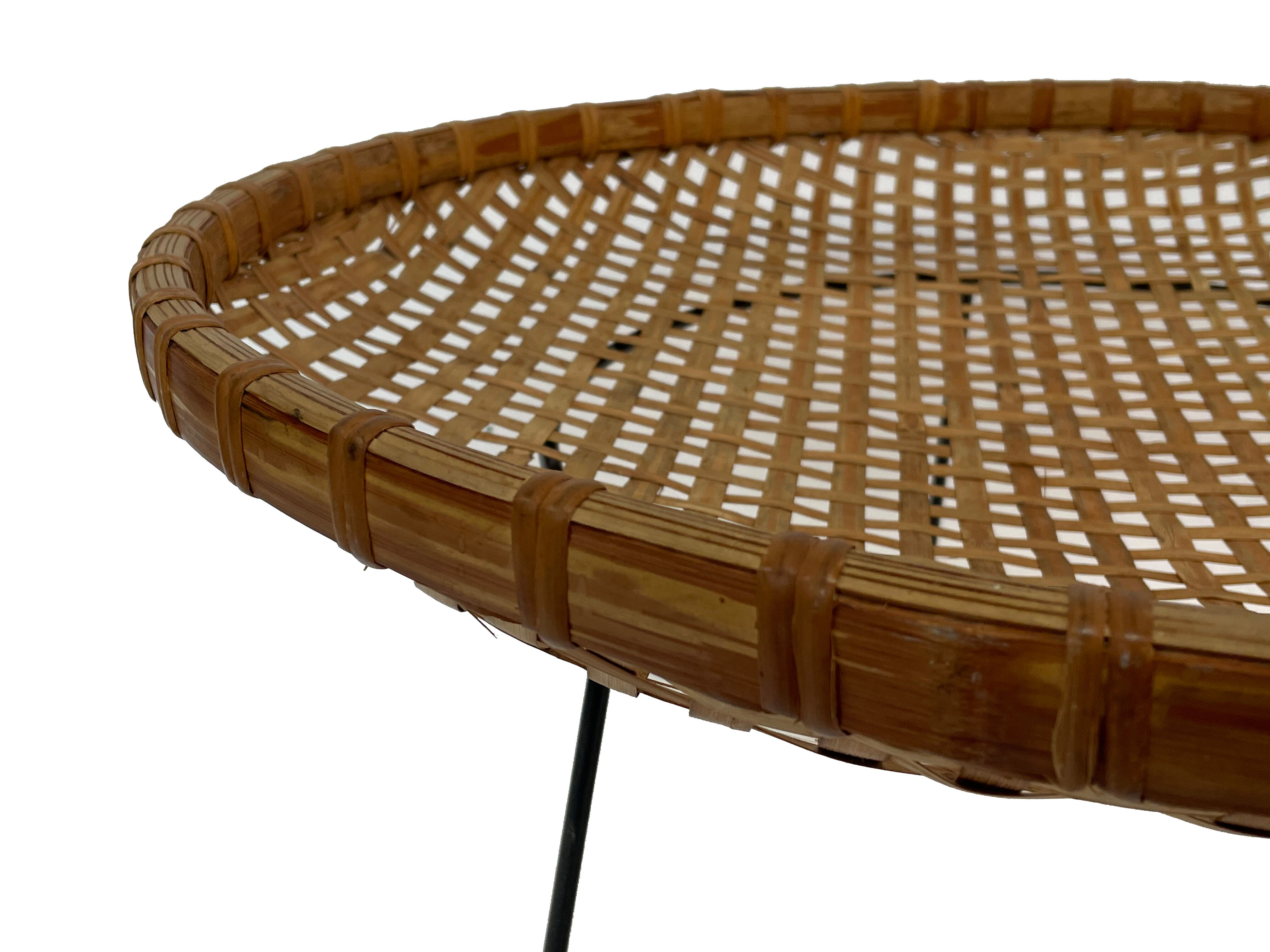 Rattan magazine rack on black metal frame, Artimeta, 1950