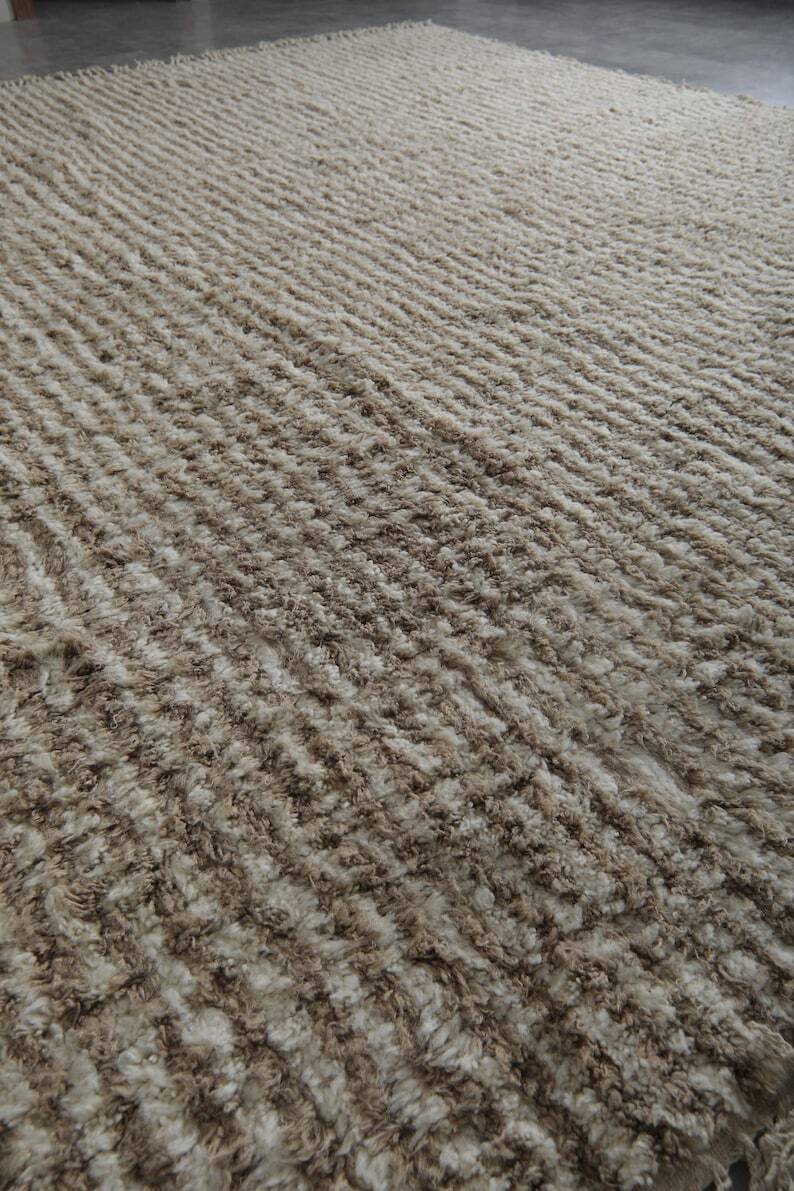 Handwoven Moroccan rug - wool - 305 x 205 cm