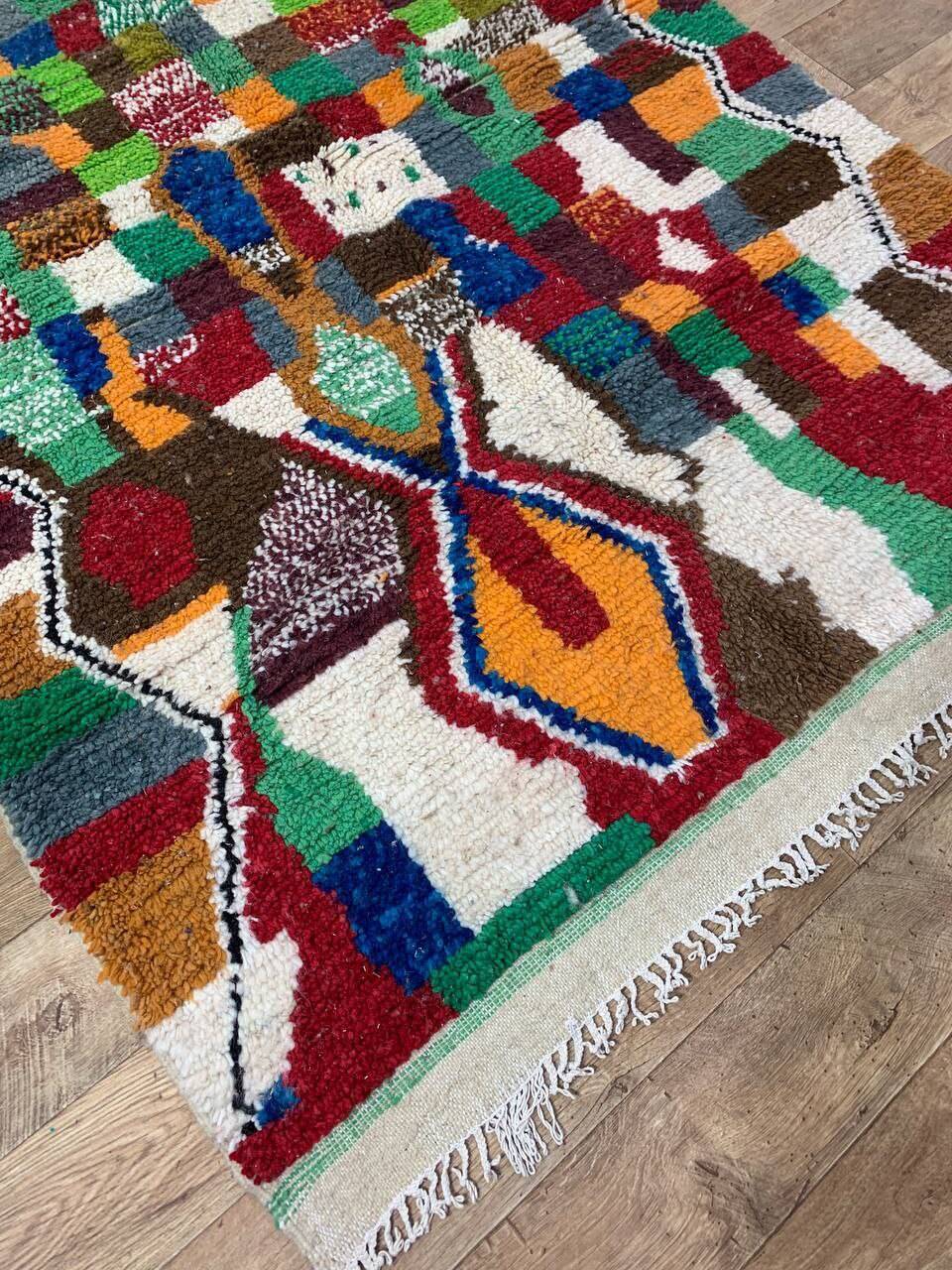 Handmade moroccan berber rug 243 x 157 cm