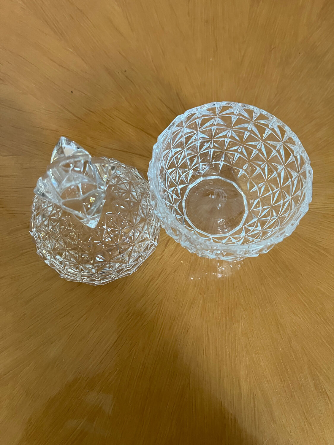 Pineapple candy box vintage