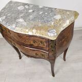 Commode sauteuse galbé Louis XV