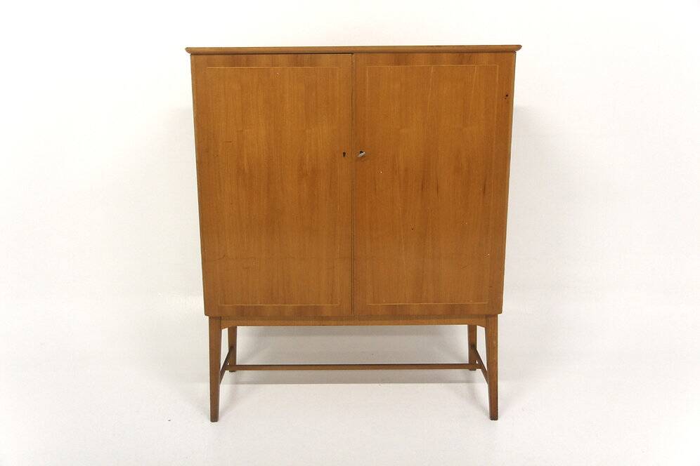 Scandinavian wardrobe in elm, Swedish Modern, Sweden, 1940