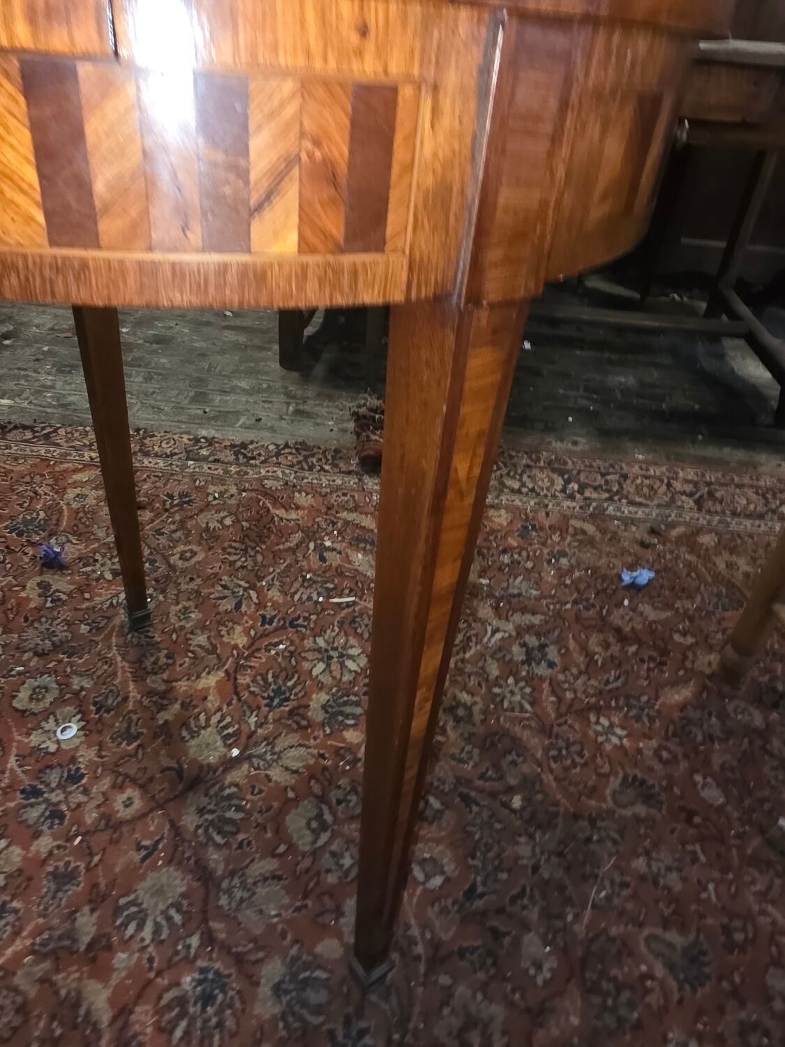 Bouillotte table in marquetry, signed Pagny Fils, Paris, early 20th century