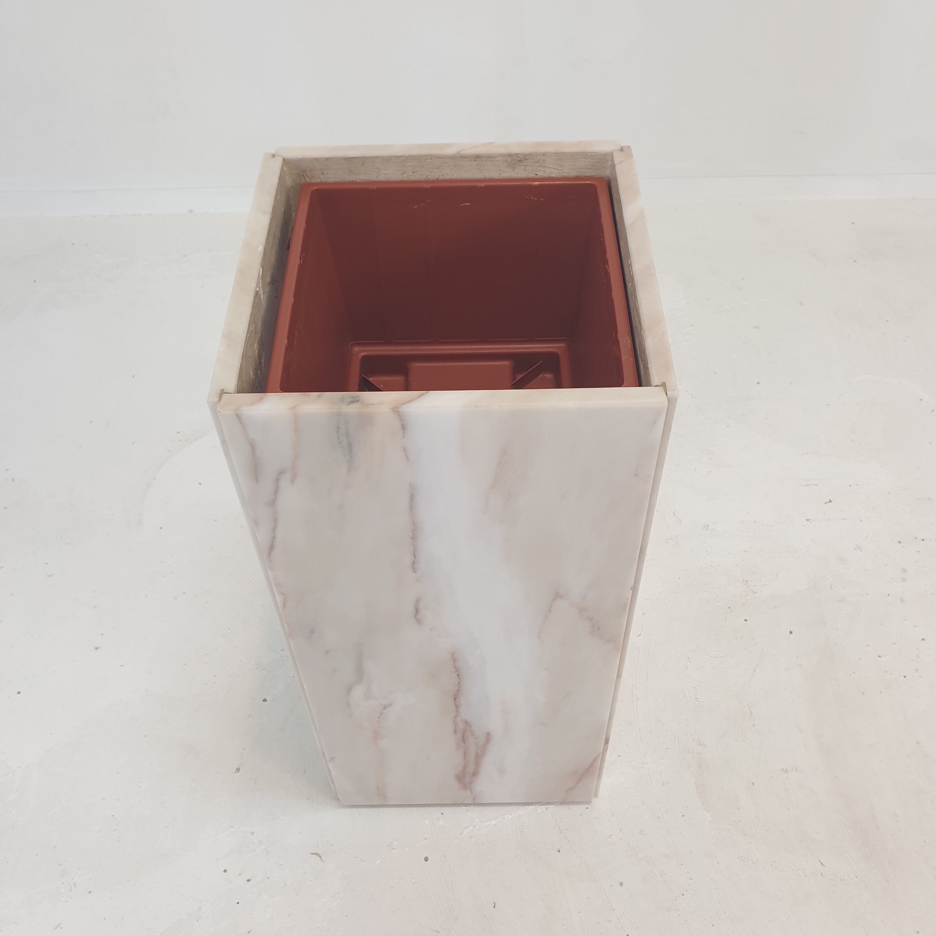 Italian marble planter or pedestal with light, 1970's