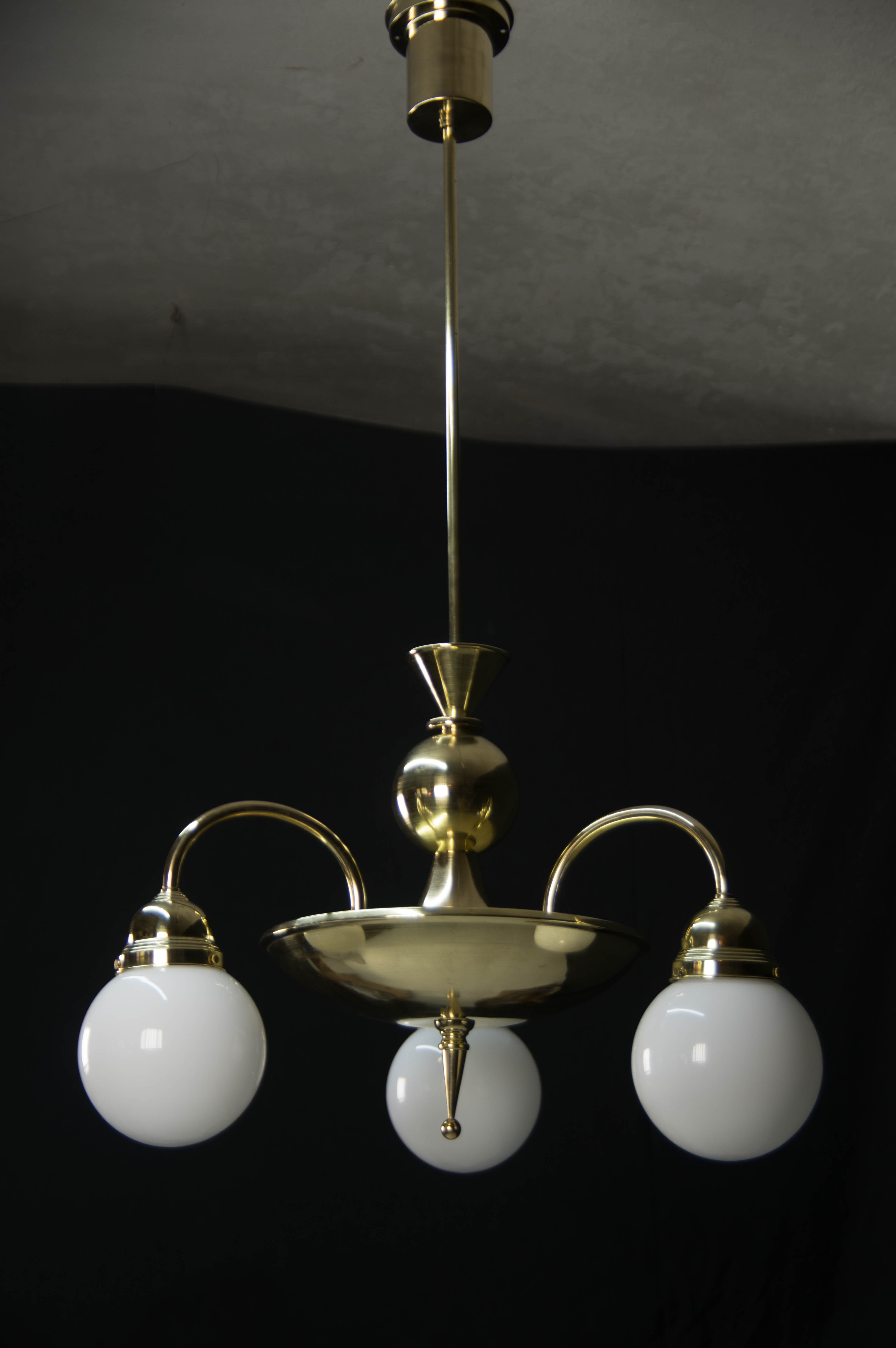 Large Rondocubistic Brass Chandelier