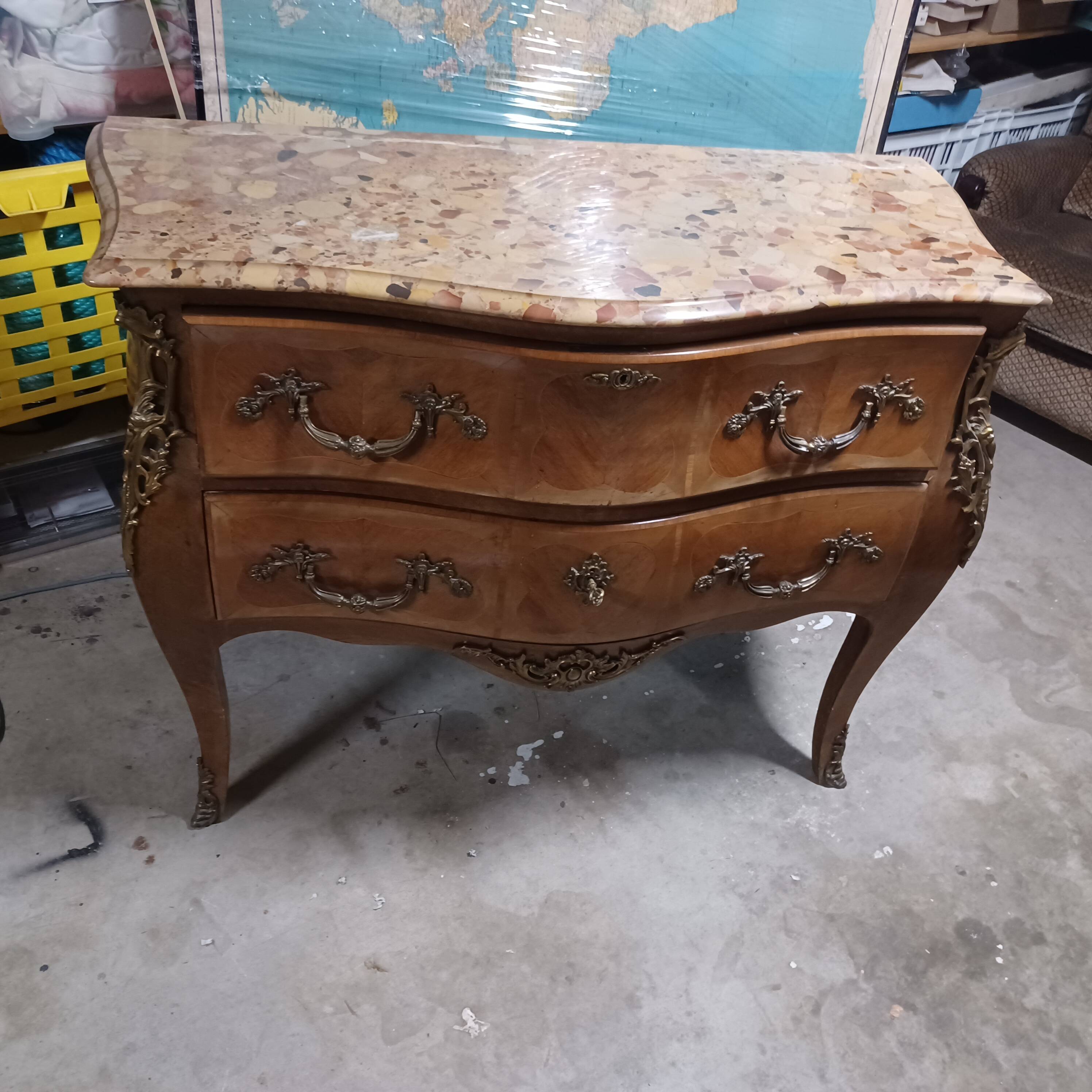 Secretary chest of drawers