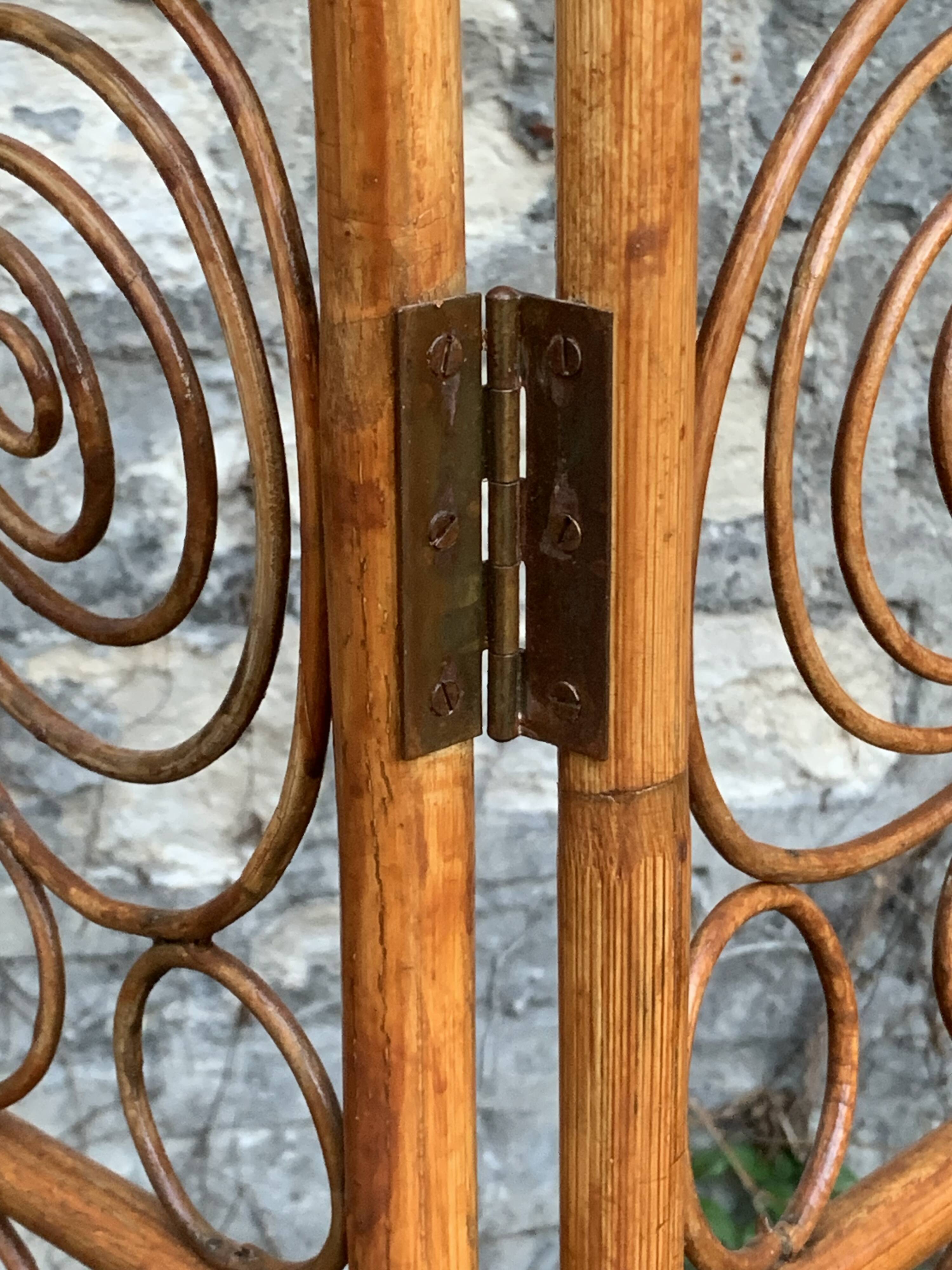 Vintage 1960s Curved Rattan Screen