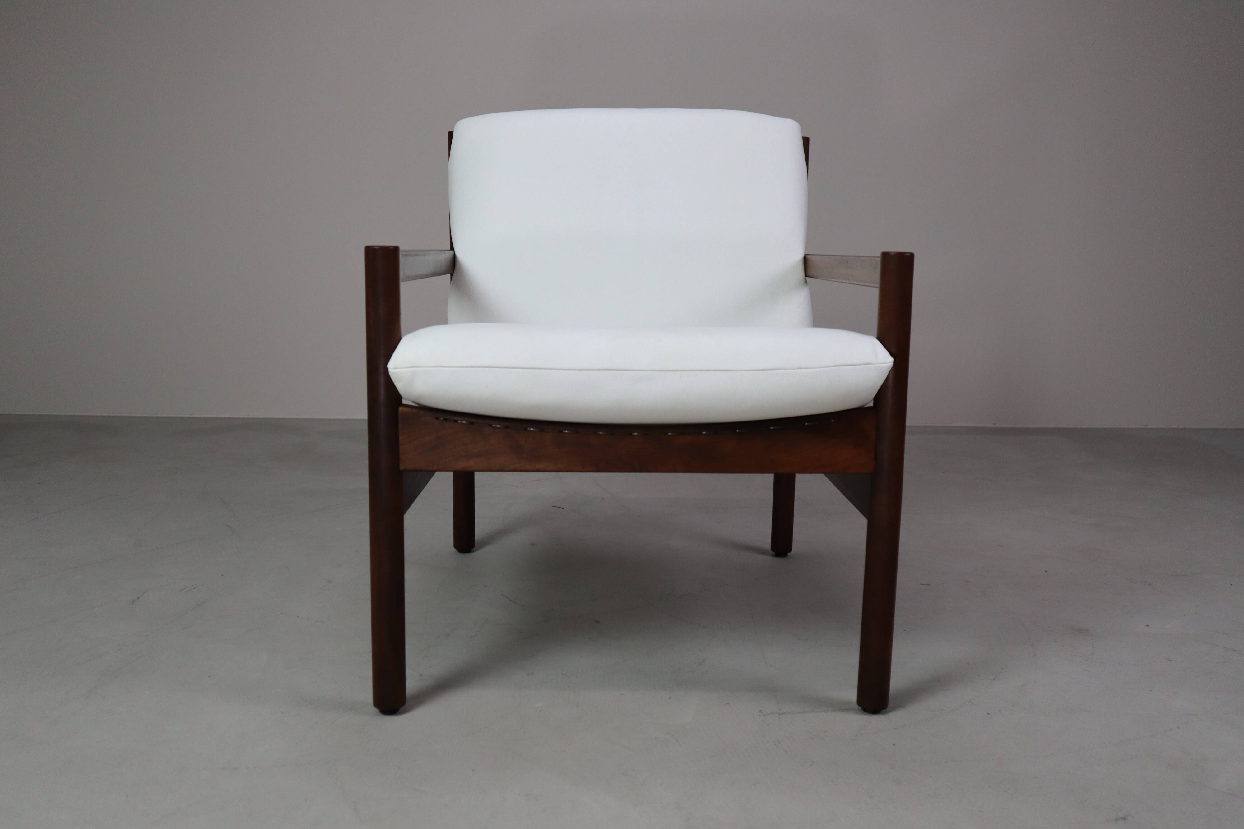 "Ouro Preto" armchair by Michel Arnoult for Mobilia Contemporânea, Brazil 1958