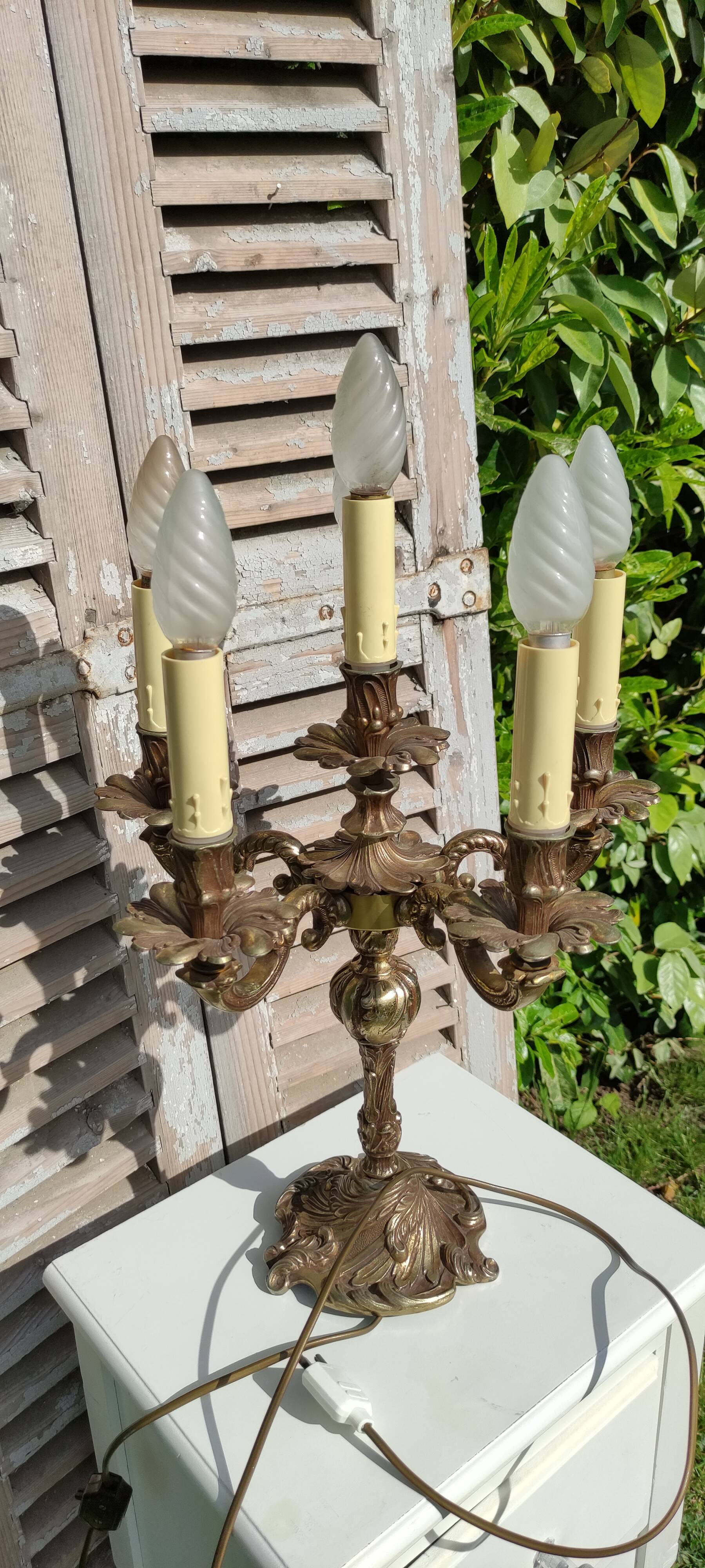 Chandelier bronze six branches électrique
