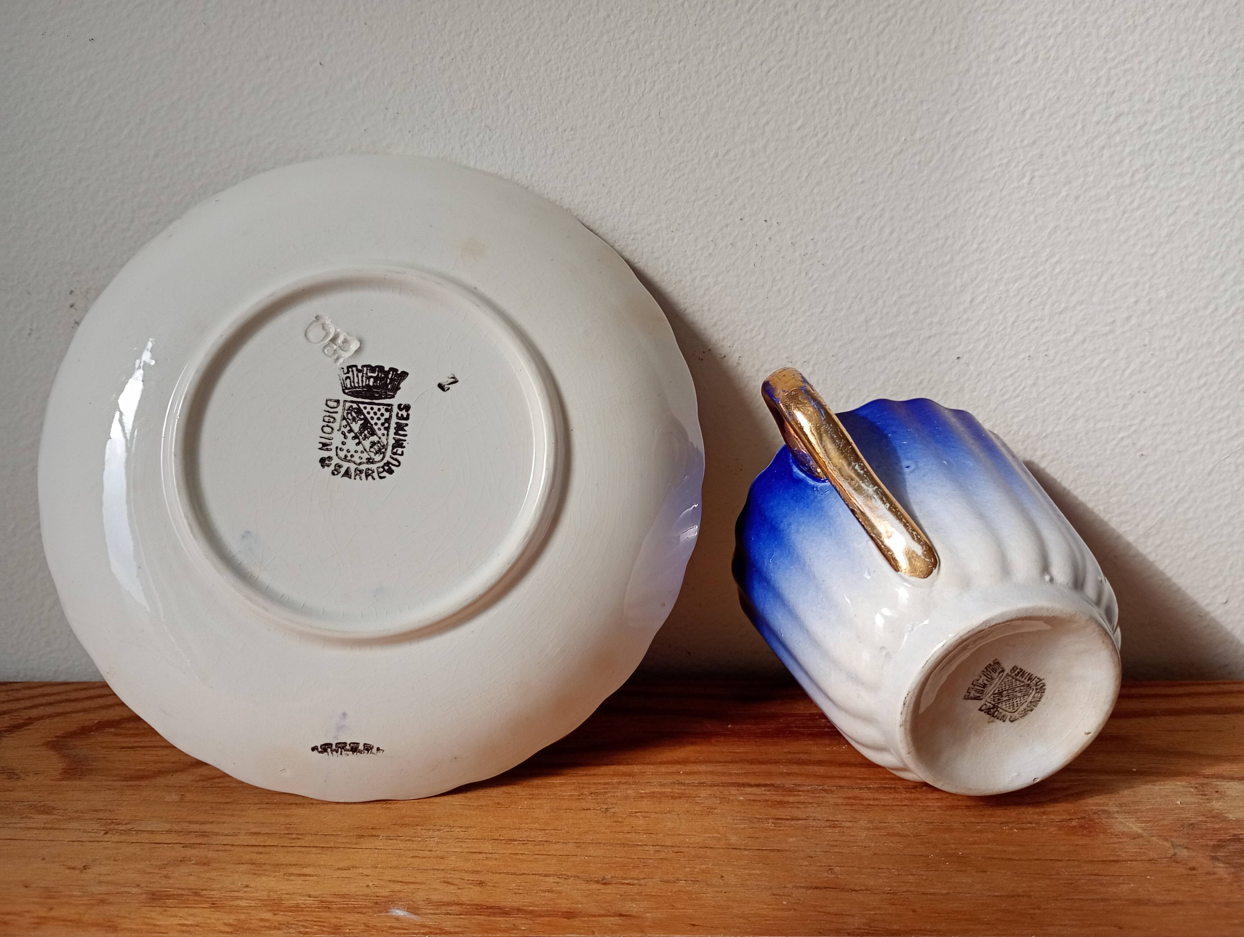 Blue cup Digoin Sarreguemines