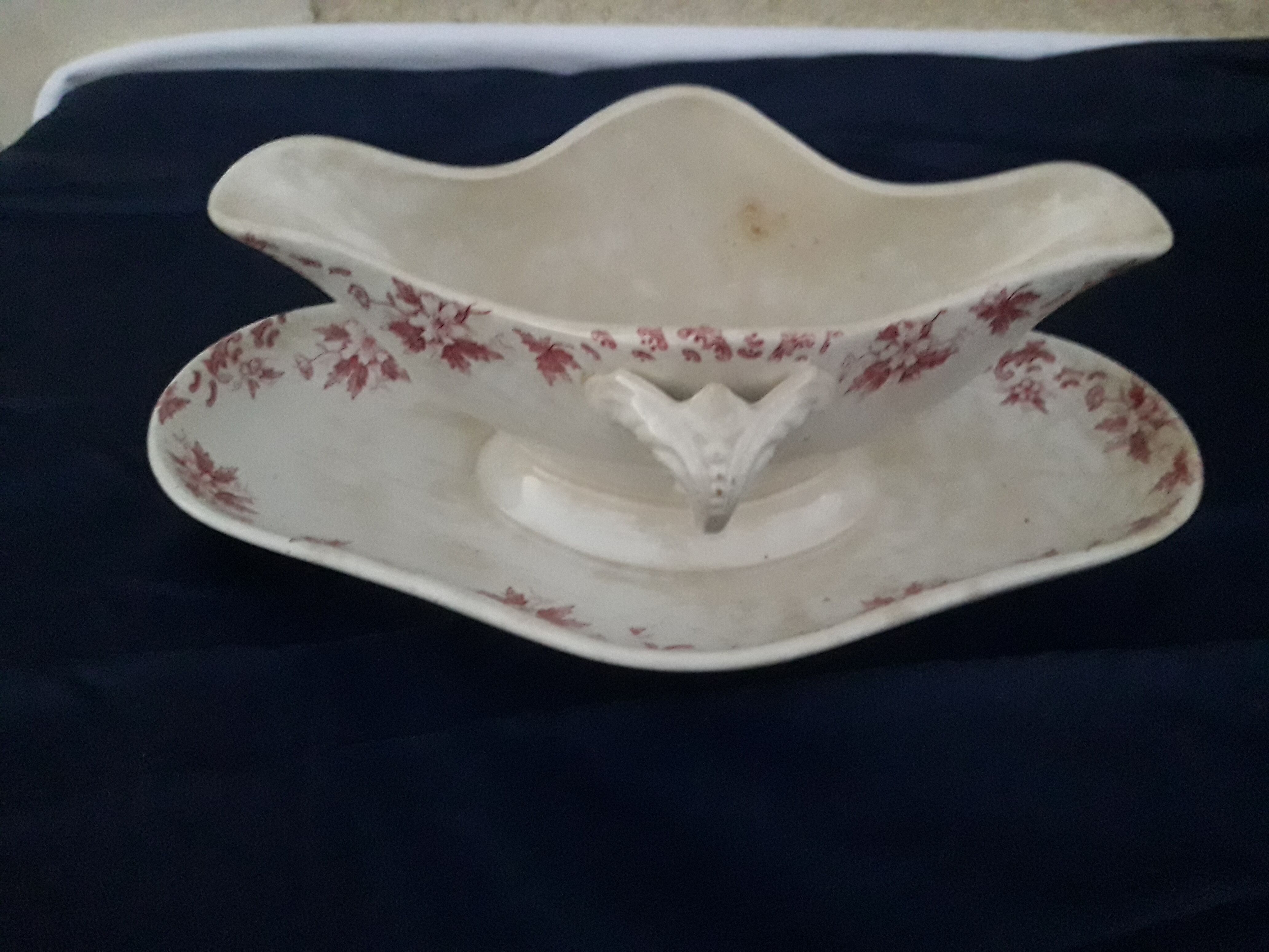 Saucière on dormant Iron Earth