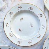 4 white porcelain L'Amandinoise soup plates with gold floral pattern