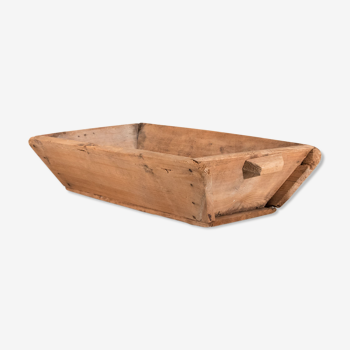 Antique wooden recipient