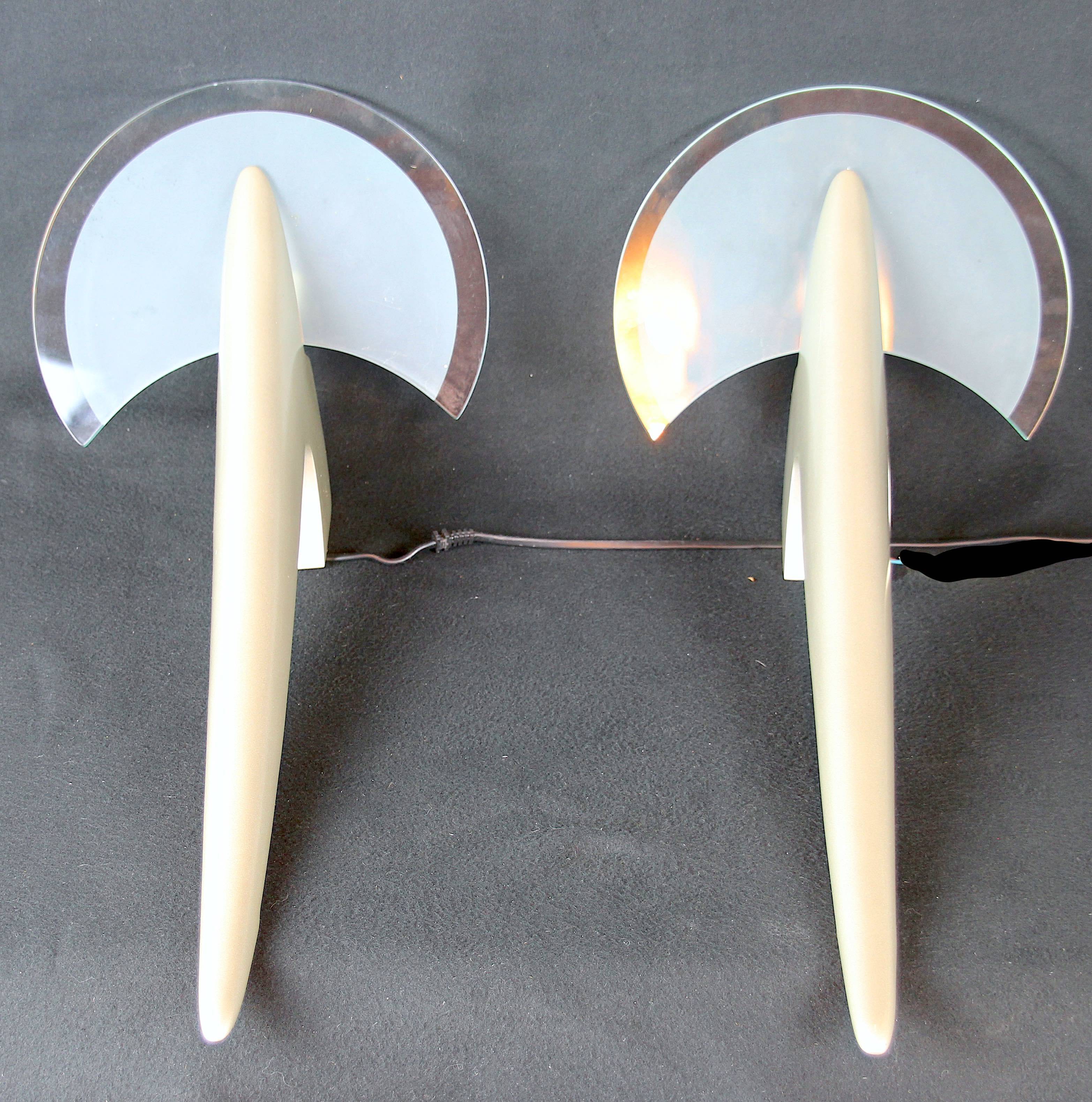 Metalarte - TallerUno by Joan Auger, Large pair of metal and glass wall lights