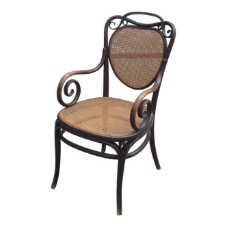 Thonet armchair N°6