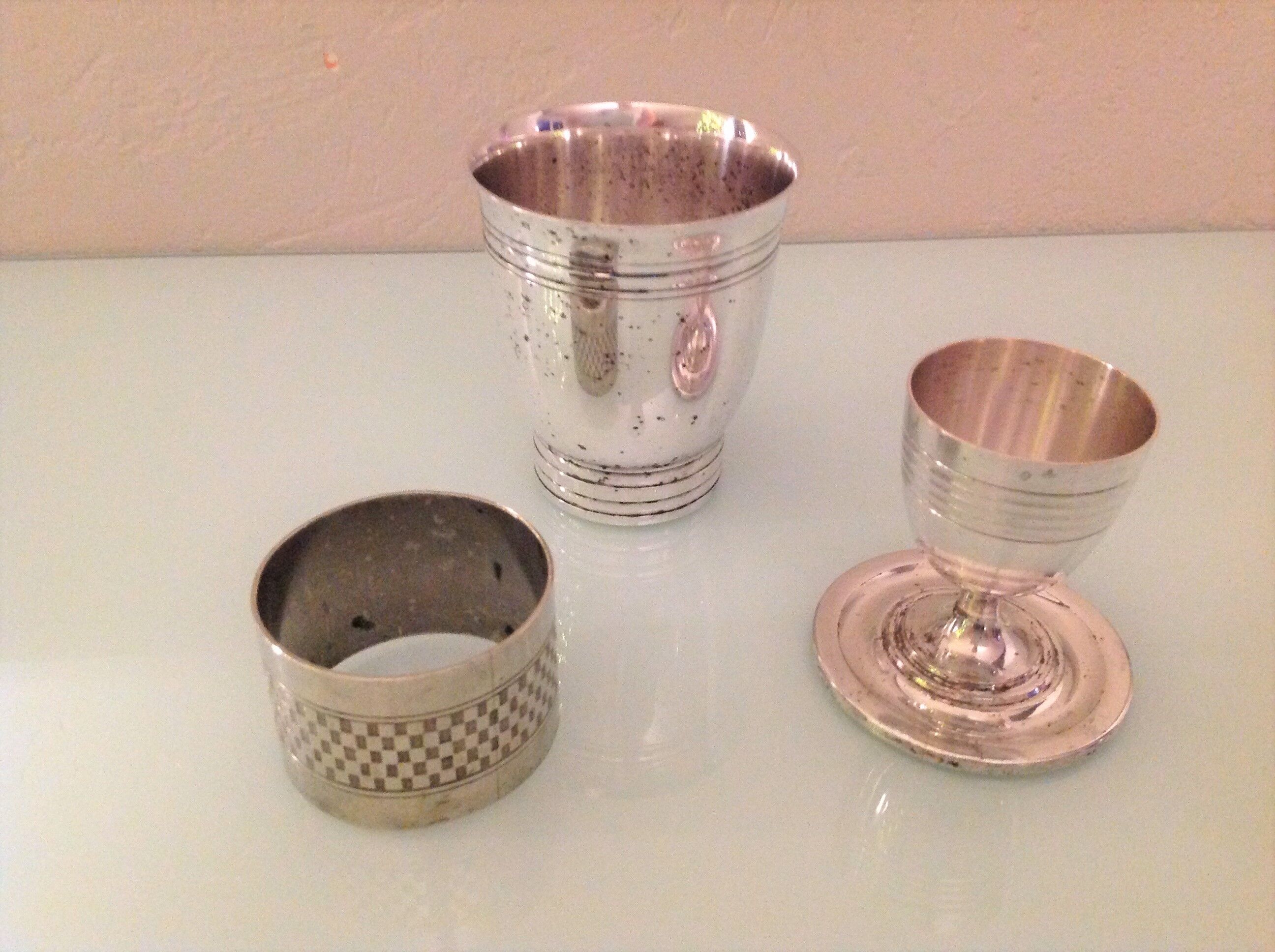 Timpani, shell and round of silver metal / vintage towel 50s-60s