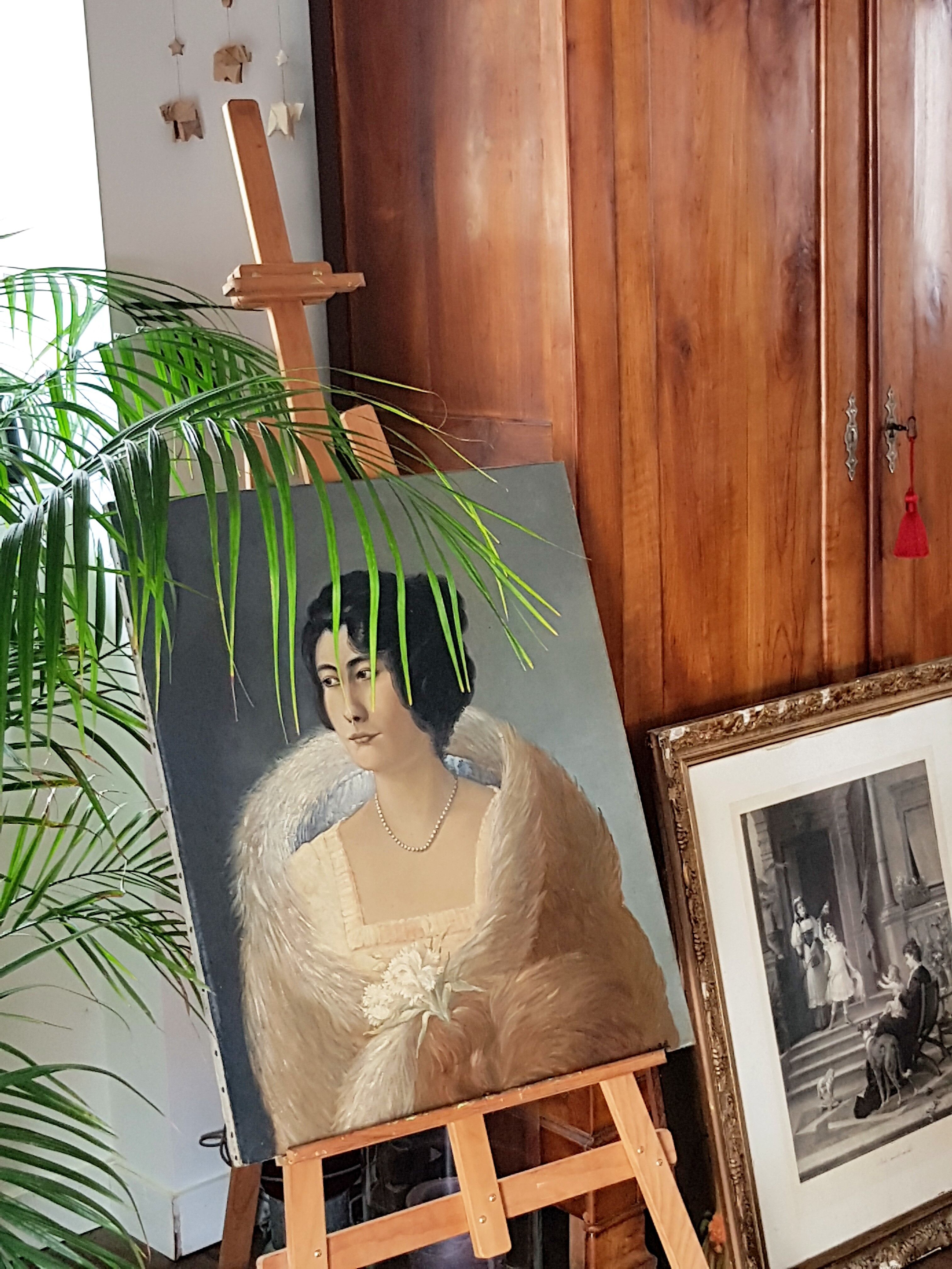 Oil on canvas woman portrait