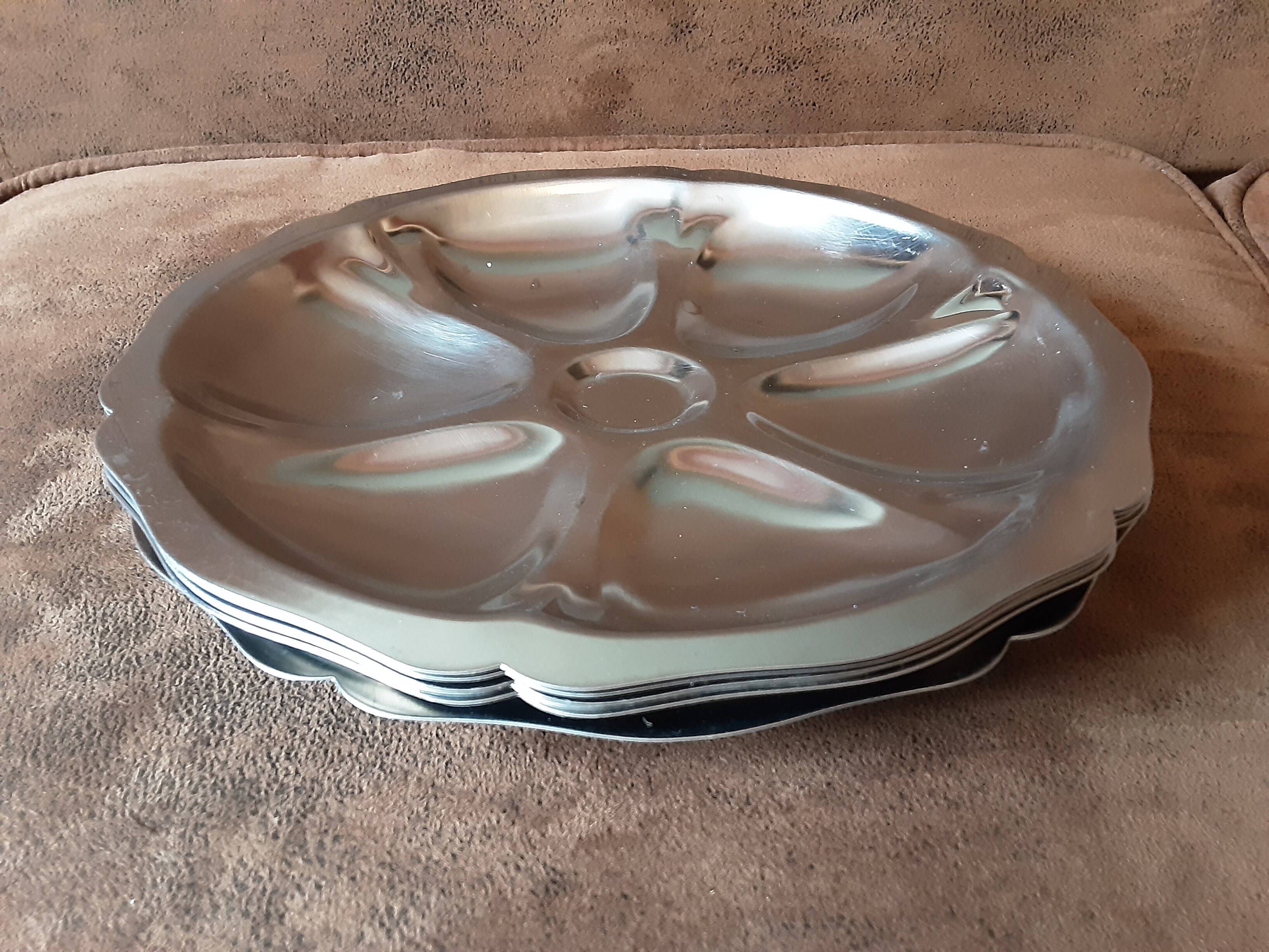 Set of 6 metal oyster plates