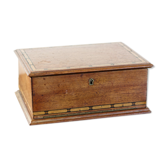 Inlaid cigar box