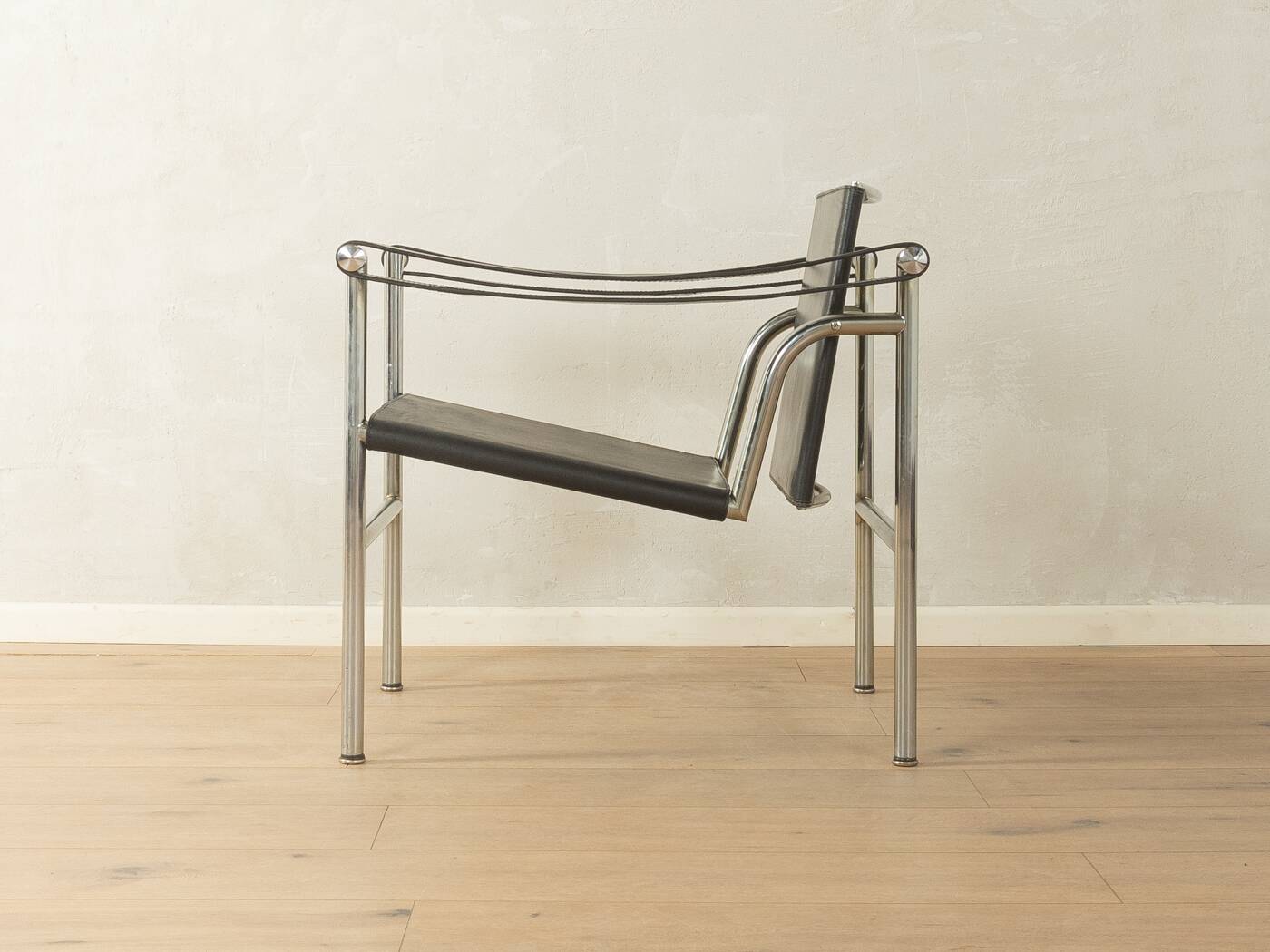 Cassina LC1 armchair by Le Corbusier, Pierre Jeanneret & Charlotte Perriand
