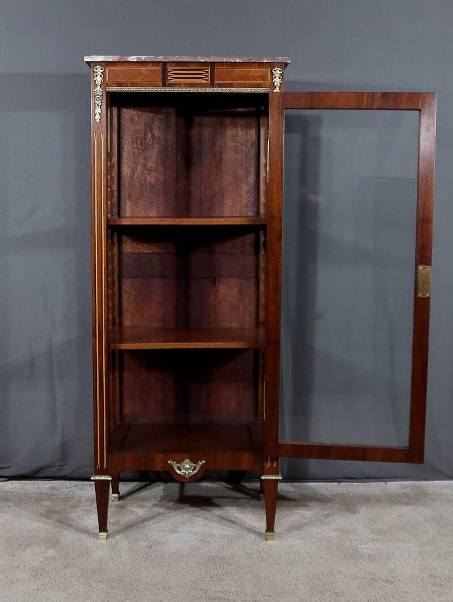 Small Showcase in Marquetry on all sides, Louis XVI style – 1920