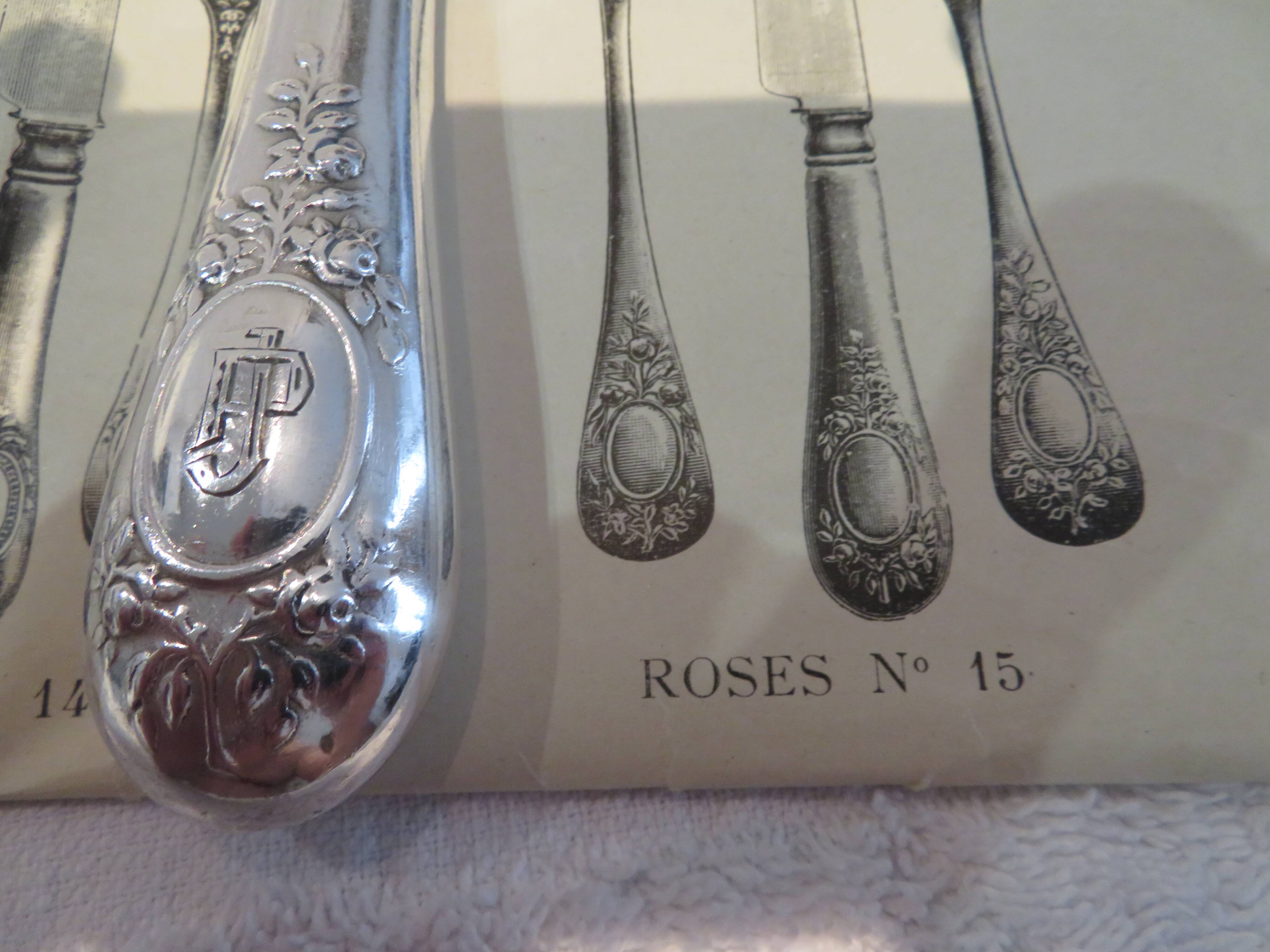 11 silver plated table knives, Ercuis goldsmith, Louis XVI roses model