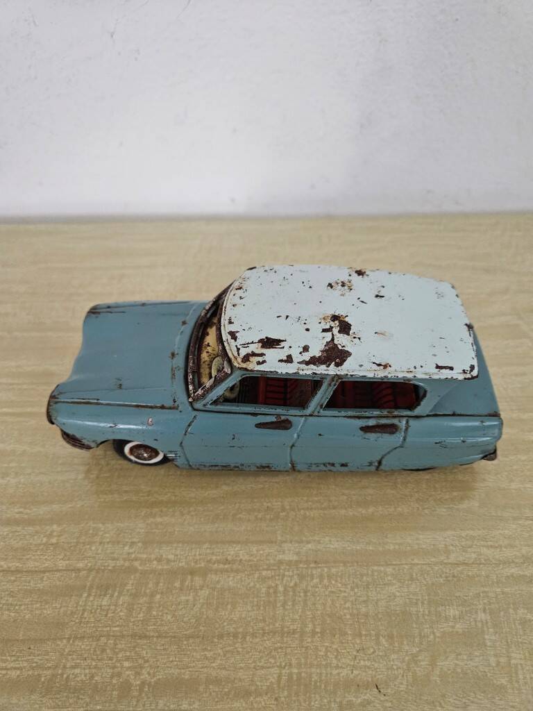Voiture Ancienne JOUSTRA En Métal - Ambulance Rouge Vintage Pour Enfants 5-7 Ans