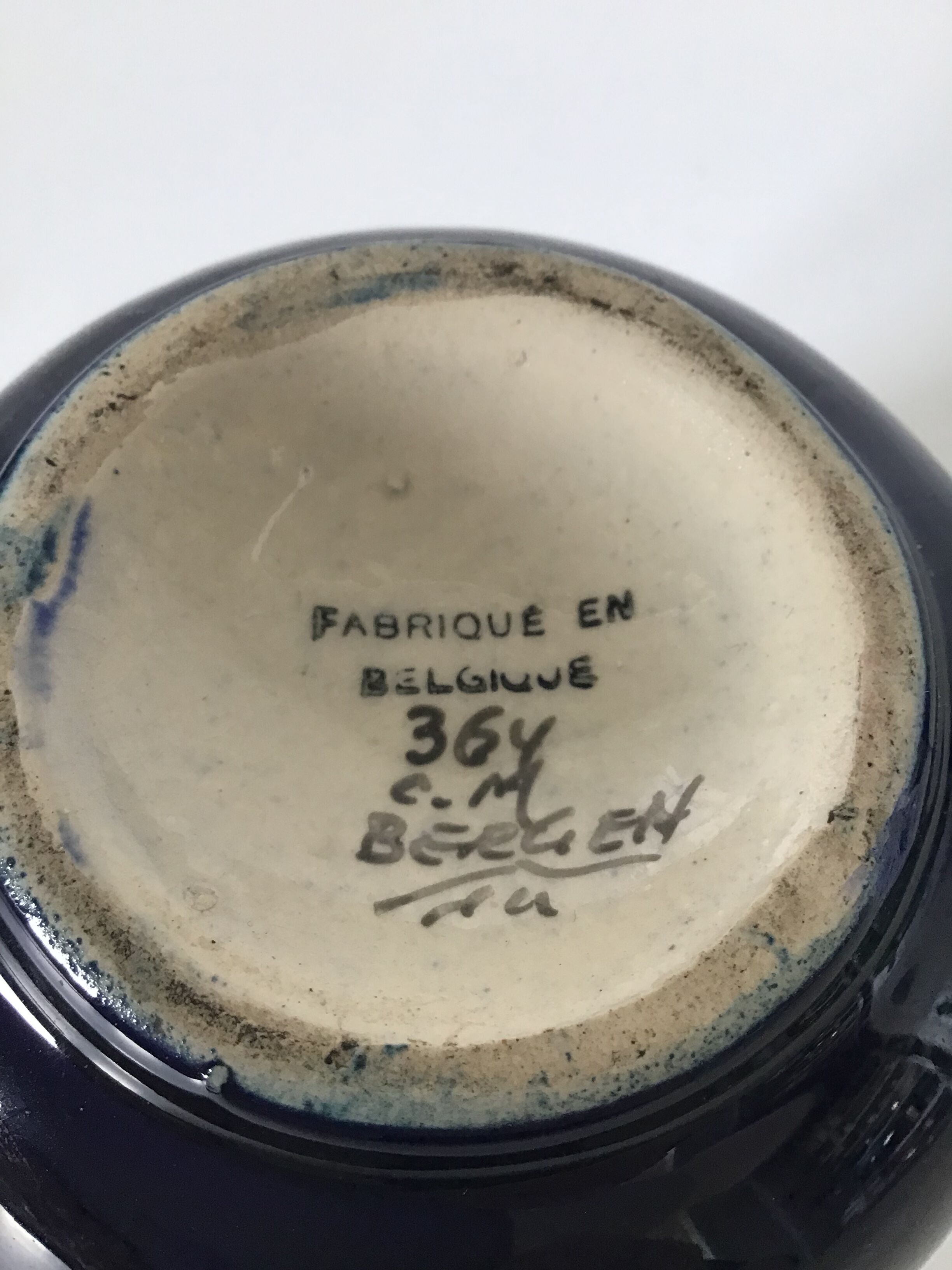 Vase belge signé Bergen