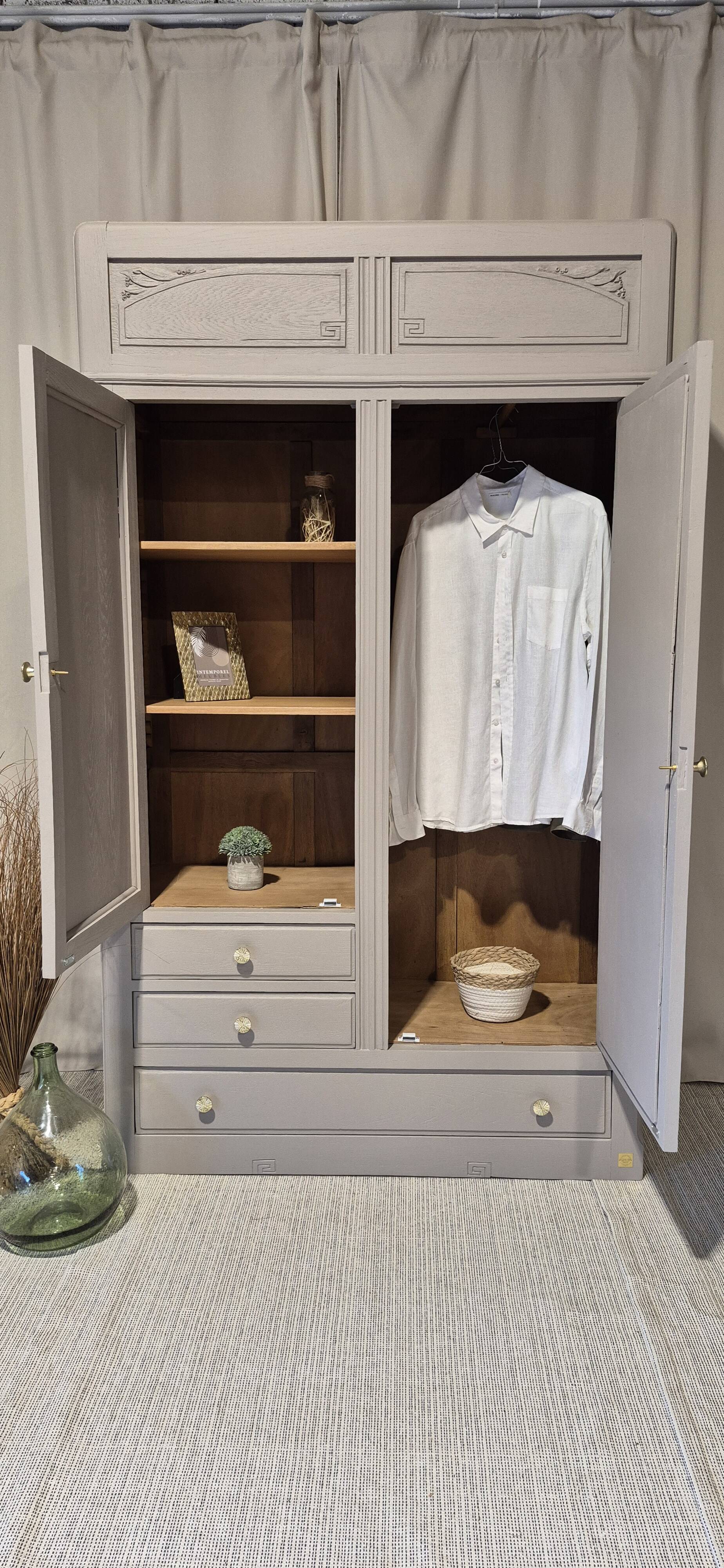 Art Deco hotel wardrobe