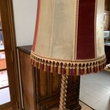 Lampadaire en bois massif tourné et abat-jour en vessie
