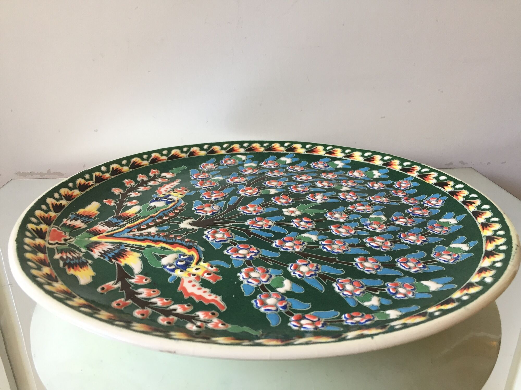 Kutahya porcelain plate with Iznik ottoman motifs