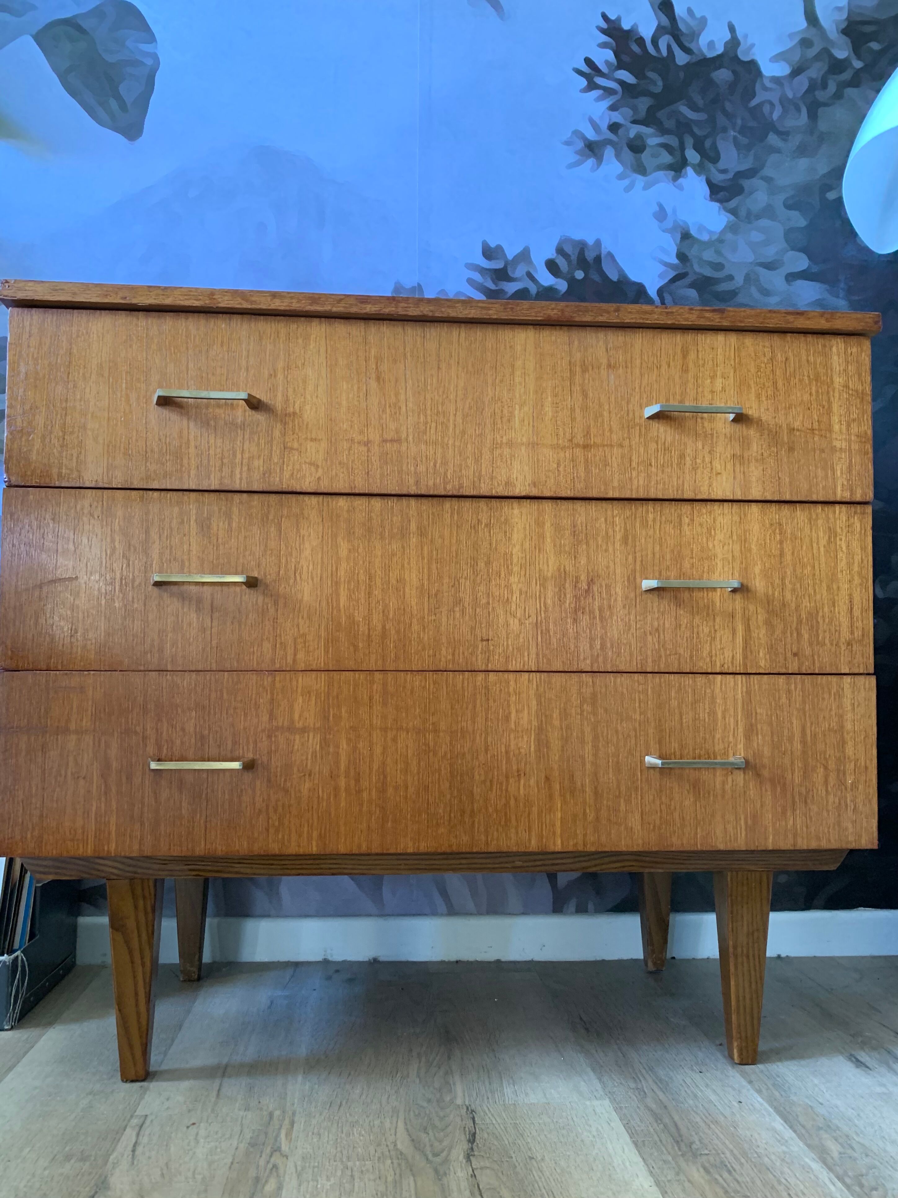 Dresser 60s